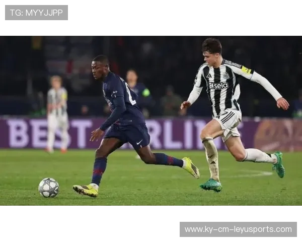 远射“绝技秀”：欧冠赛场的精彩火花，足坛现役十大远射高手